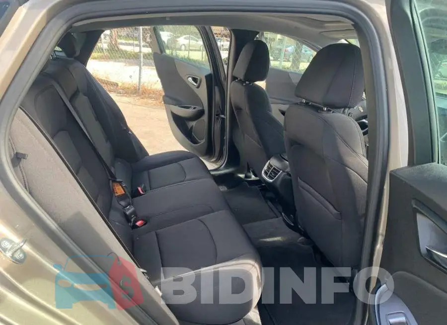 1G1ZD5ST5PF181032 Photo# 6