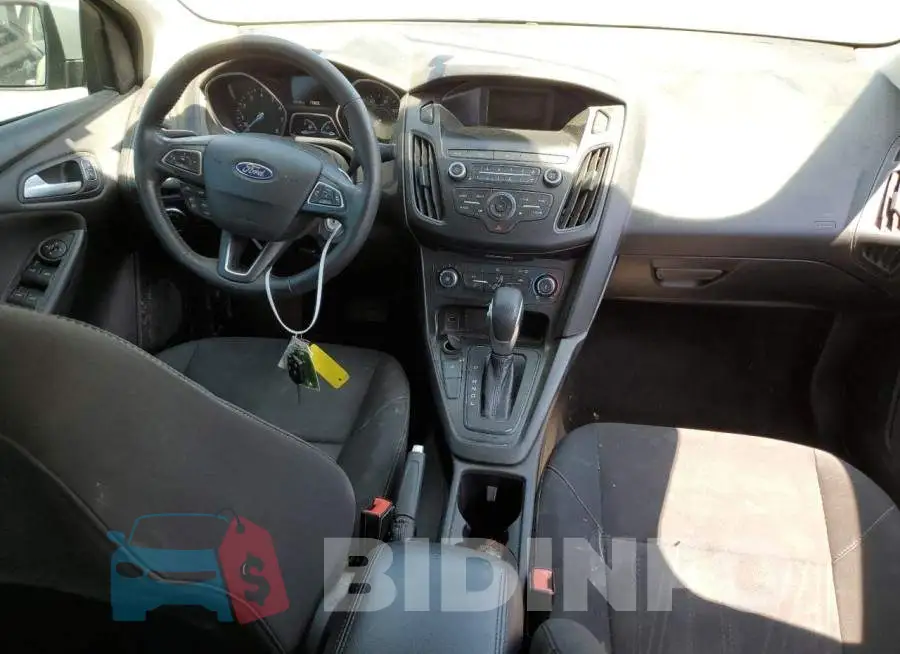 1FADP3F2XJL258507 Photo# 8