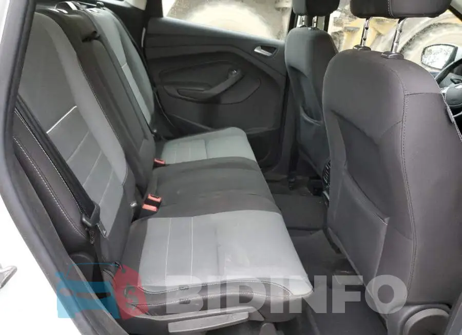 1FADP5AU2FL101209 Photo# 10