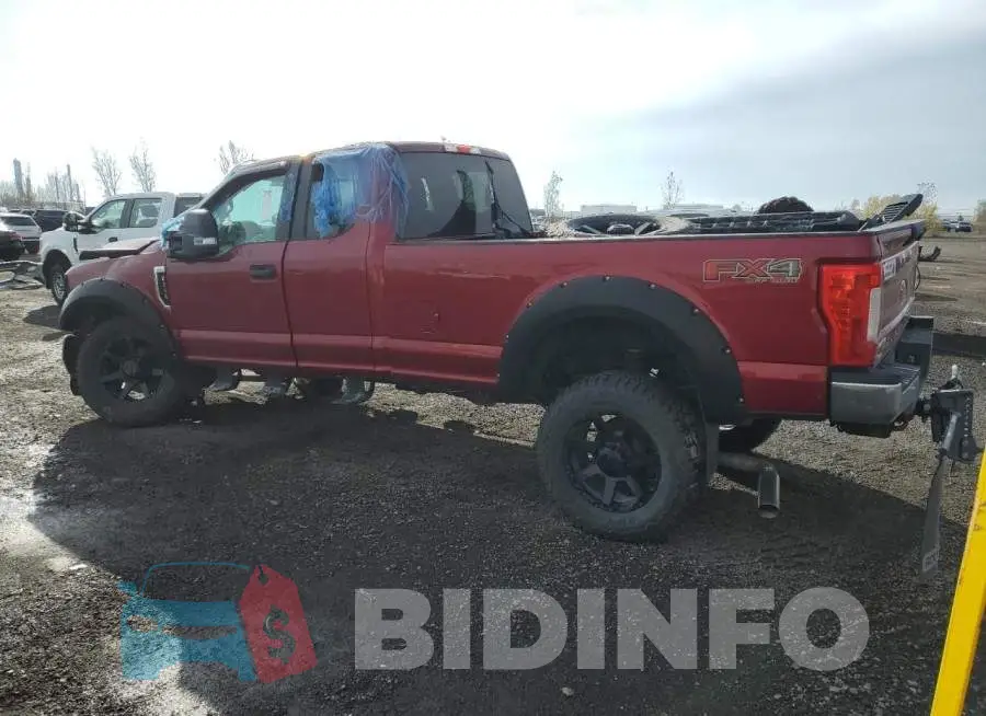 1FT7X2B62JEC84422 Photo# 2