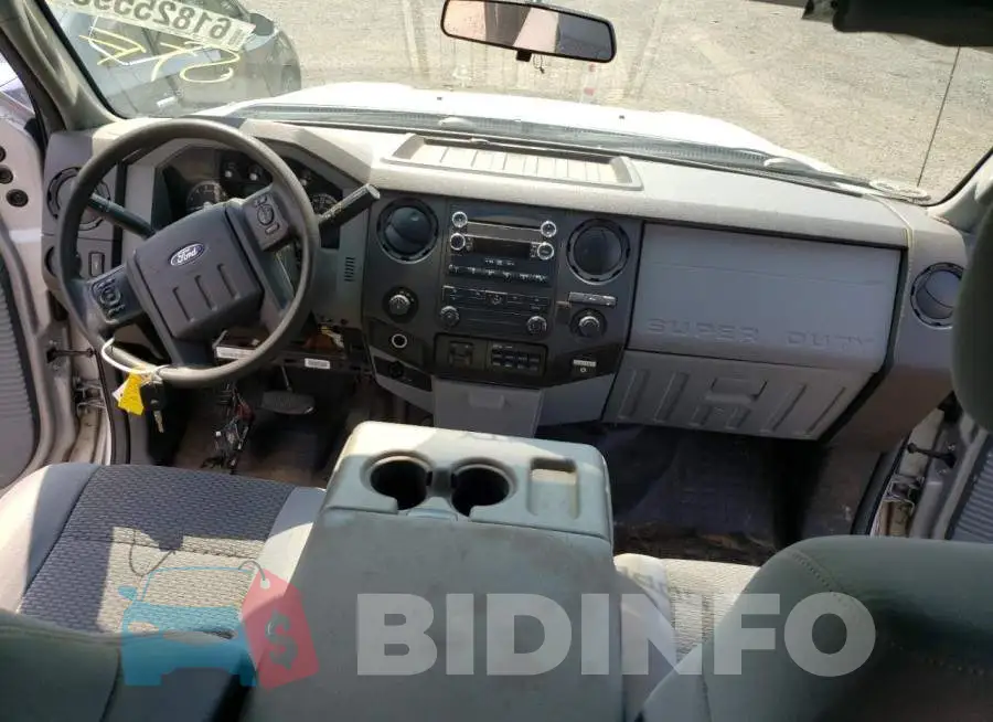 1FT8X3B60GEA87171 Photo# 8