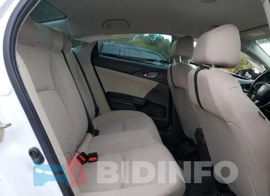 19XFC2F50HE039934 Photo# 10
