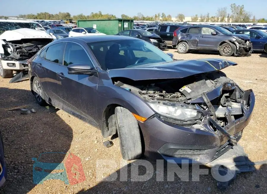 19XFC2F78GE013789 Photo# 4