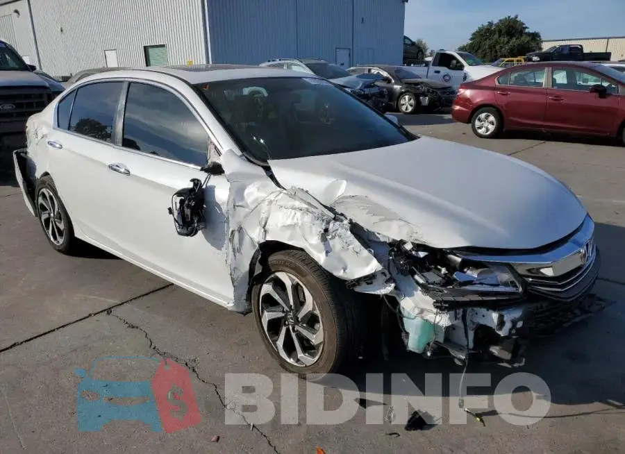 1HGCR2F75HA215352 Photo# 4