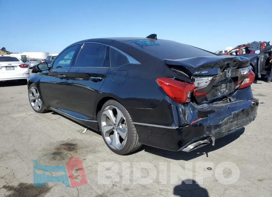 1HGCV2F90KA023874 Photo# 2