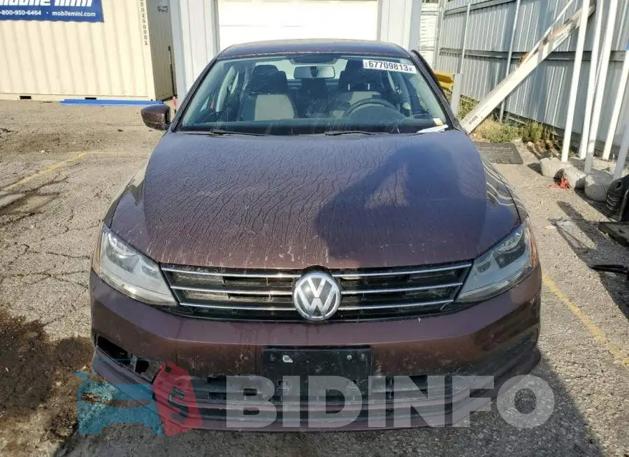 3VW2B7AJ3HM241110 Photo# 5