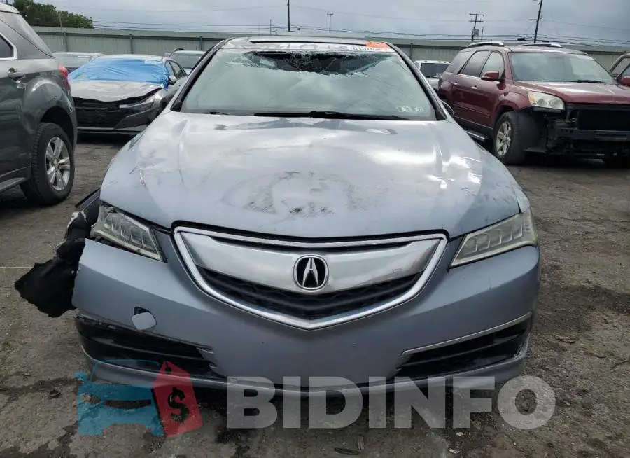 19UUB2F38FA012281 Photo# 5