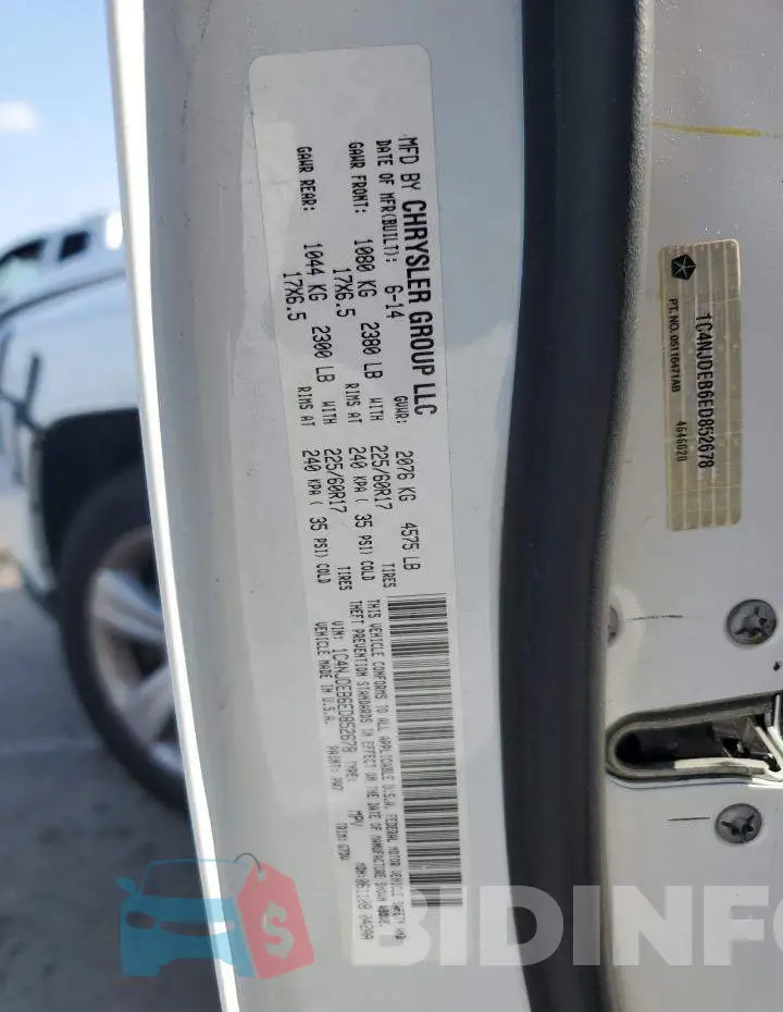 1C4NJDEB6ED852678 Photo# 13
