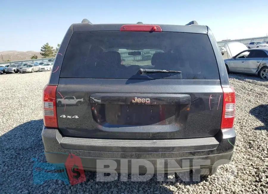 1C4NJRBBXED687929 Photo# 6