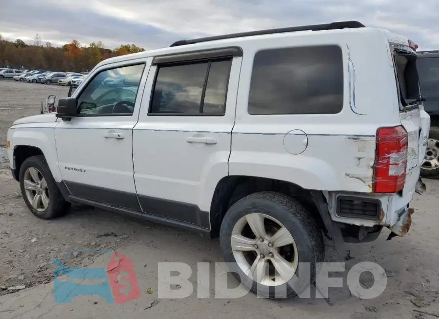 1C4NJRFB8FD339963 Photo# 2