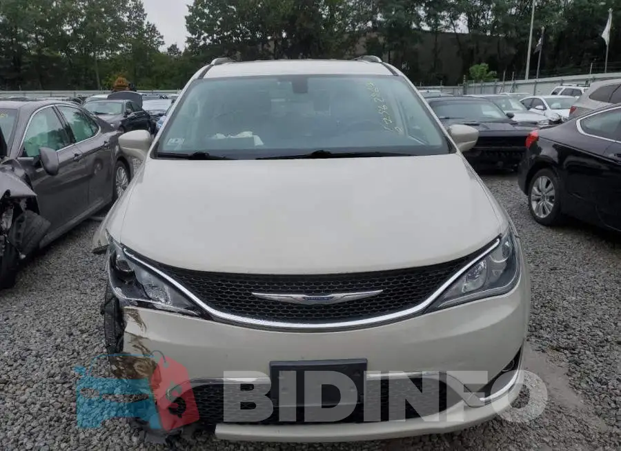 2C4RC1EG6HR555952 Photo# 5