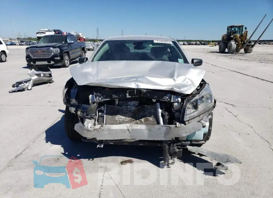 1G11B5SL9FF350373 Photo# 5
