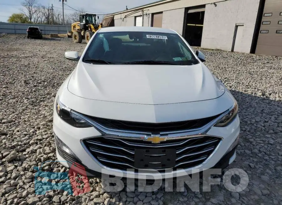 1G1ZD5ST2PF140986 Photo# 5