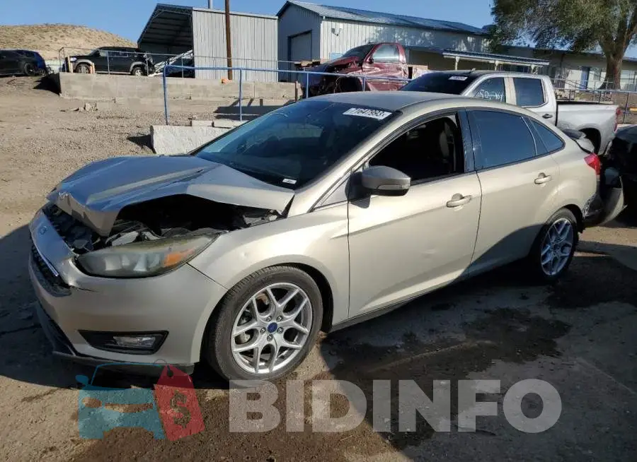 1FADP3F2XFL330989 Photo# 1
