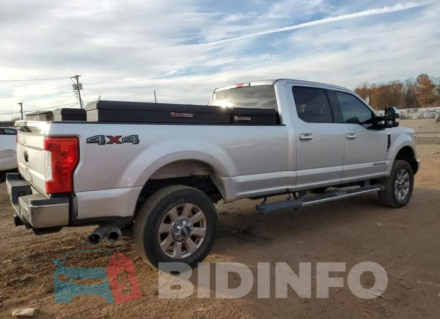 1FT7W2BT4JEB26723 Photo# 3