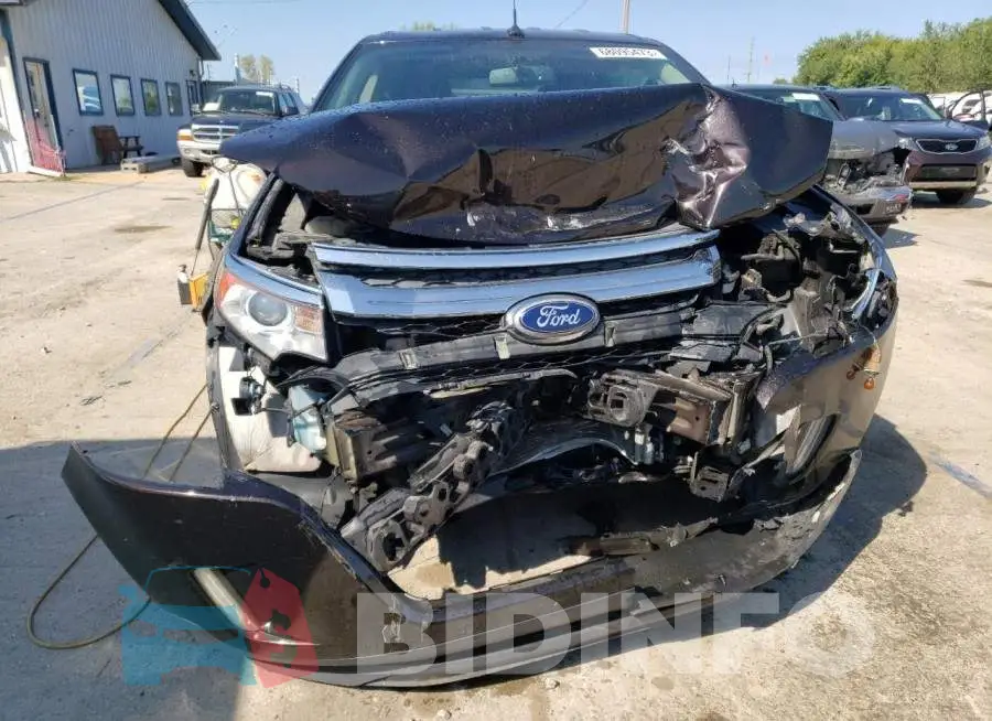 2FMDK3KC5EBA75198 Photo# 5