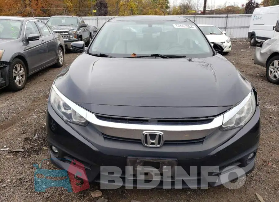 19XFC1F70GE216850 Photo# 5