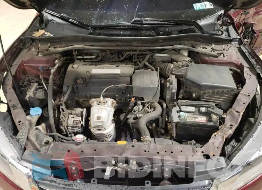 1HGCR2F83FA260201 Photo# 11