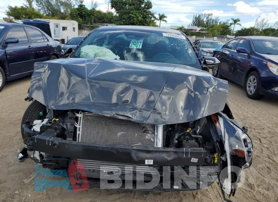 KMHLR4AF8PU579783 Photo# 5