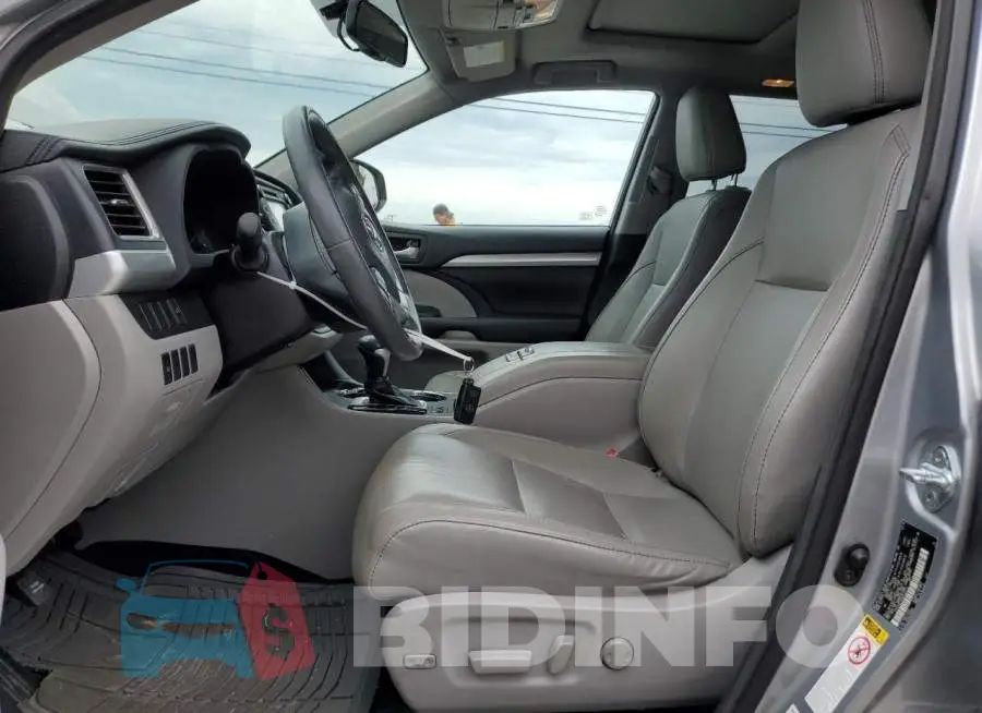 5TDJKRFH3GS312773 Photo# 7
