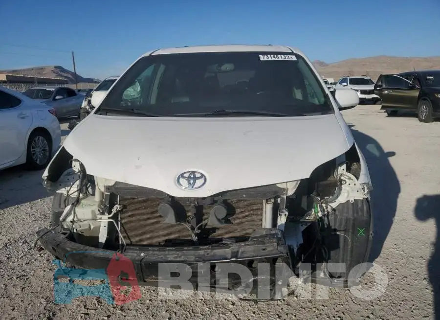 5TDXK3DC7FS626813 Photo# 5