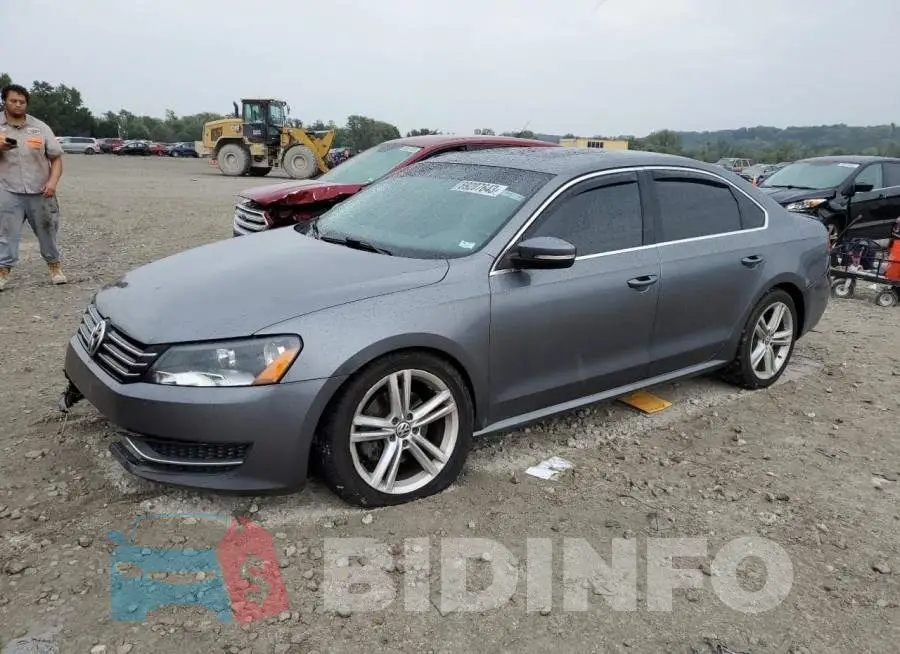 1VWBS7A35EC041795 Photo# 1