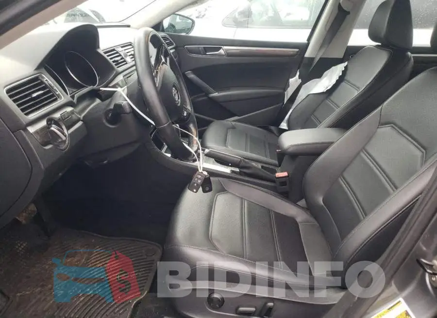 1VWGT7A39HC007253 Photo# 7
