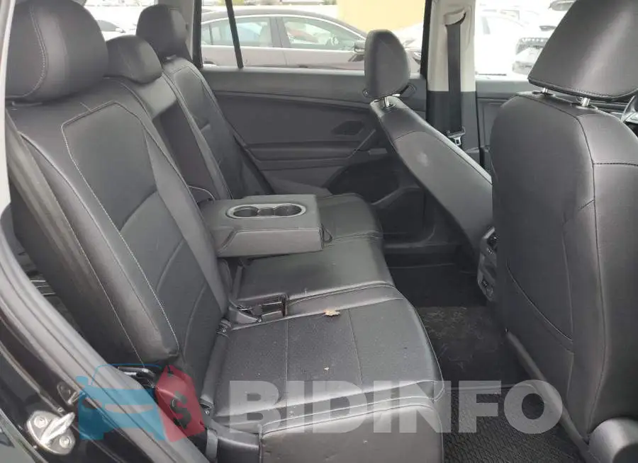 3VV2B7AX8KM181227 Photo# 11