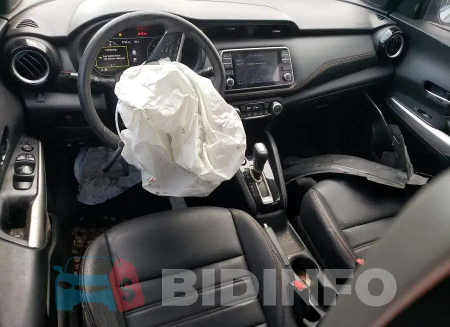3N1CP5CU2JL531356 Photo# 8