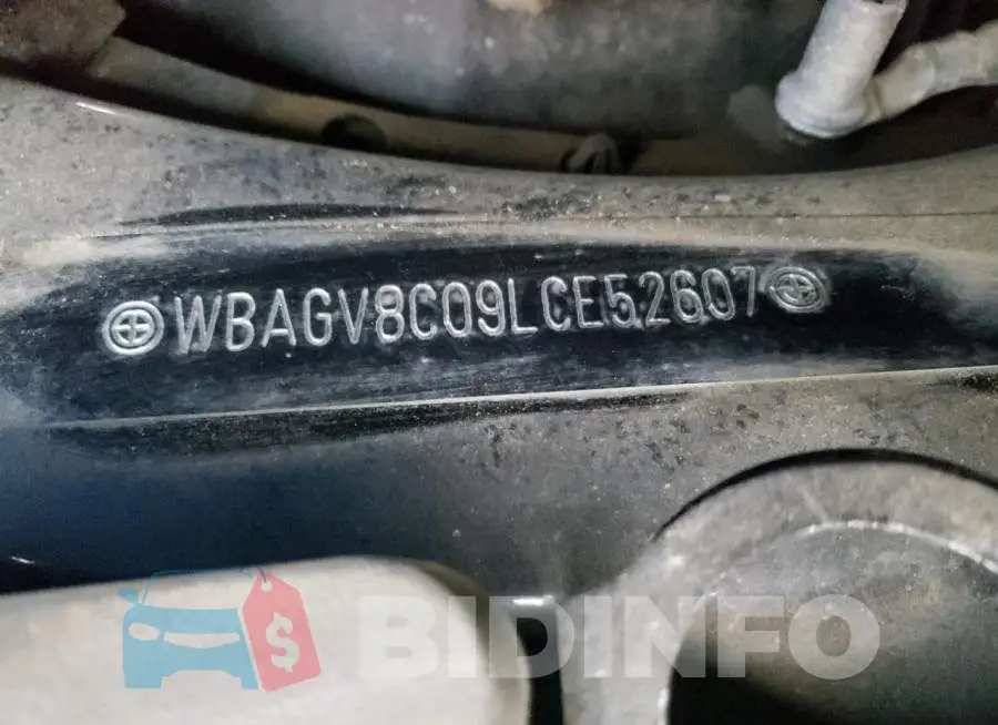WBAGV8C09LCE52607 Photo# 13