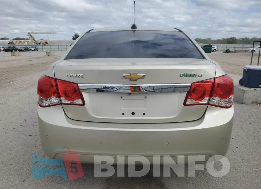 1G1PE5SBXG7202804 Photo# 6