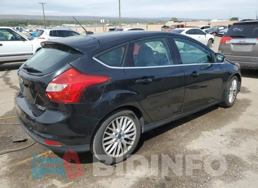 1FADP3N27EL192523 Photo# 3