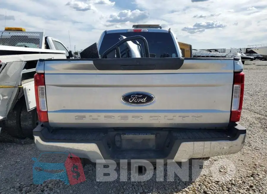 1FT7W2BT3JEB38846 Photo# 6
