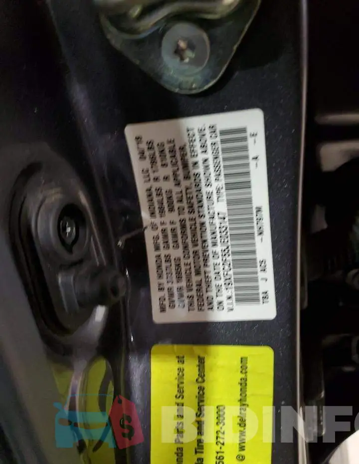 19XFC2F55JE033147 Photo# 12