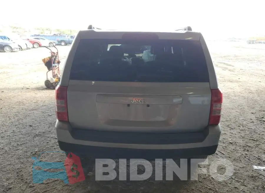 1C4NJPBAXED881176 Photo# 6