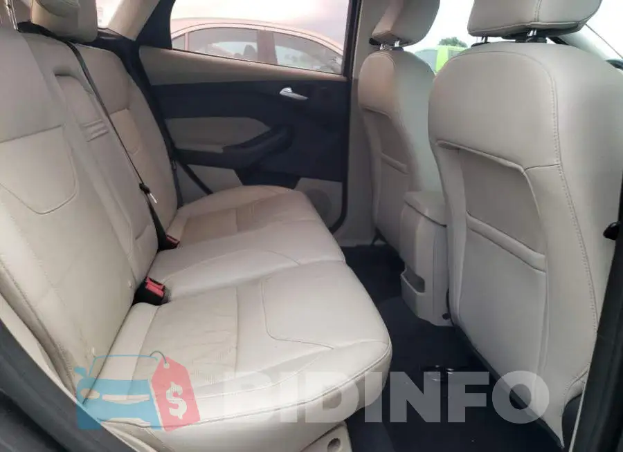 1FADP3R41FL222015 Photo# 10