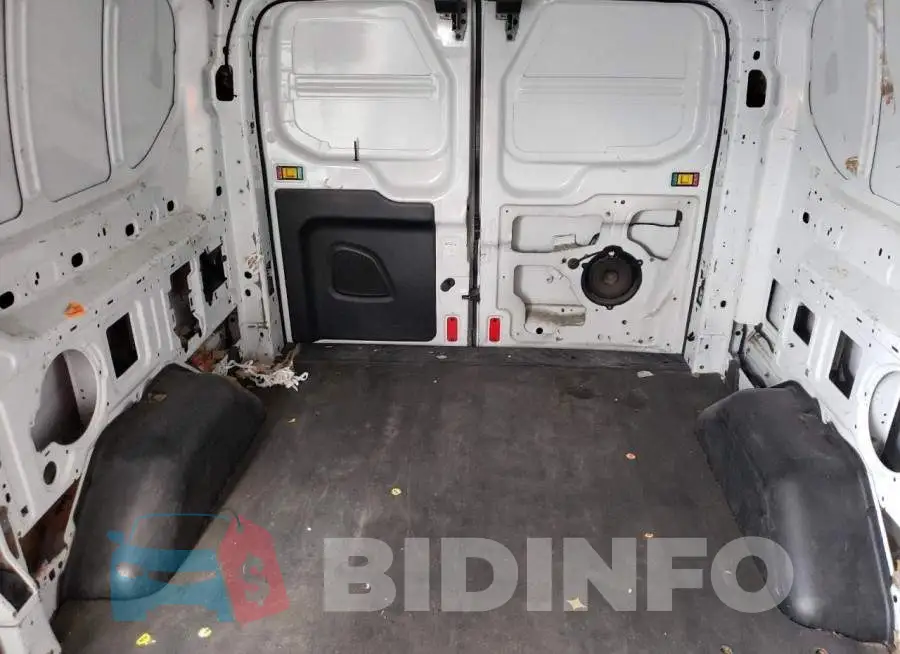 1FTNR1ZM4FKA45138 Photo# 10