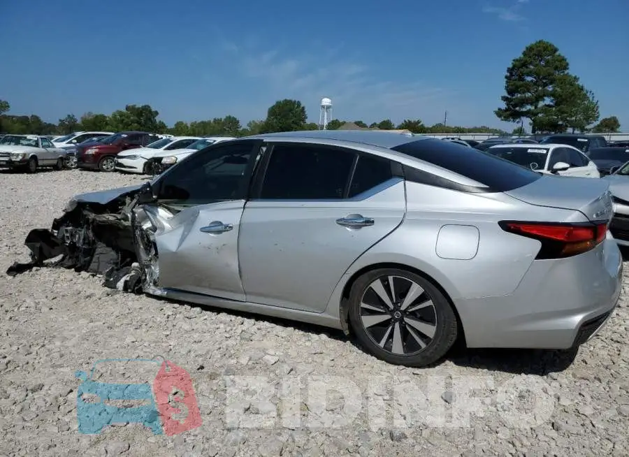 1N4BL4DV1MN329771 Photo# 2