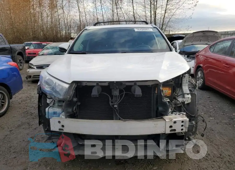 5TDJKRFH9FS114939 Photo# 5