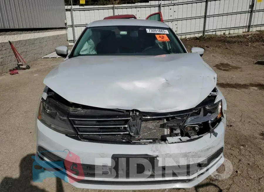 3VW2B7AJ8HM380021 Photo# 5