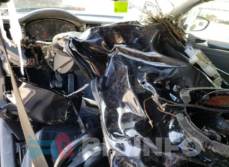 3VW4T7AJ7HM324559 Photo# 8