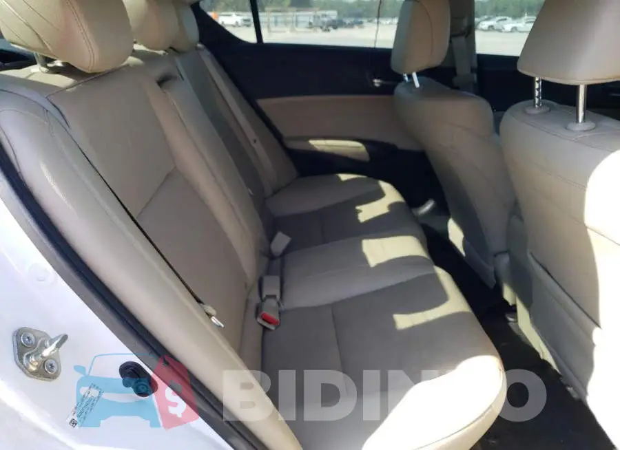 19UDE2F7XHA009279 Photo# 10