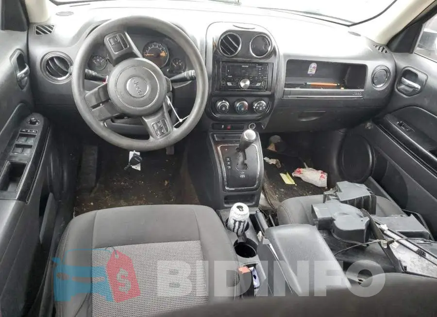 1C4NJPBAXFD210639 Photo# 8