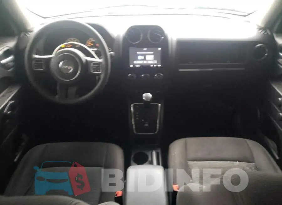 1C4NJPBB7FD367151 Photo# 8