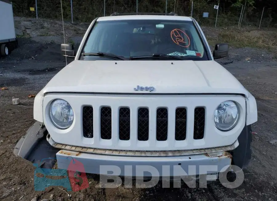 1C4NJRCB5ED641178 Photo# 5