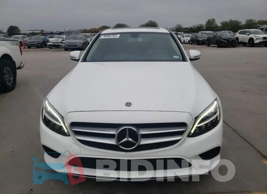 WDDWF8DB1KR481819 Photo# 5
