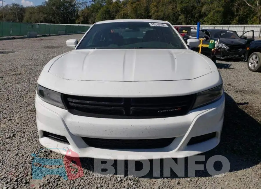 2C3CDXBG3LH228048 Photo# 5