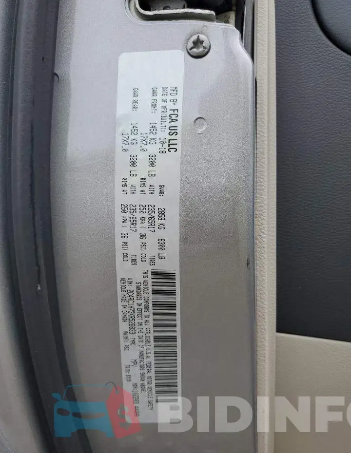 2C4RC1H73KR526833 Photo# 13