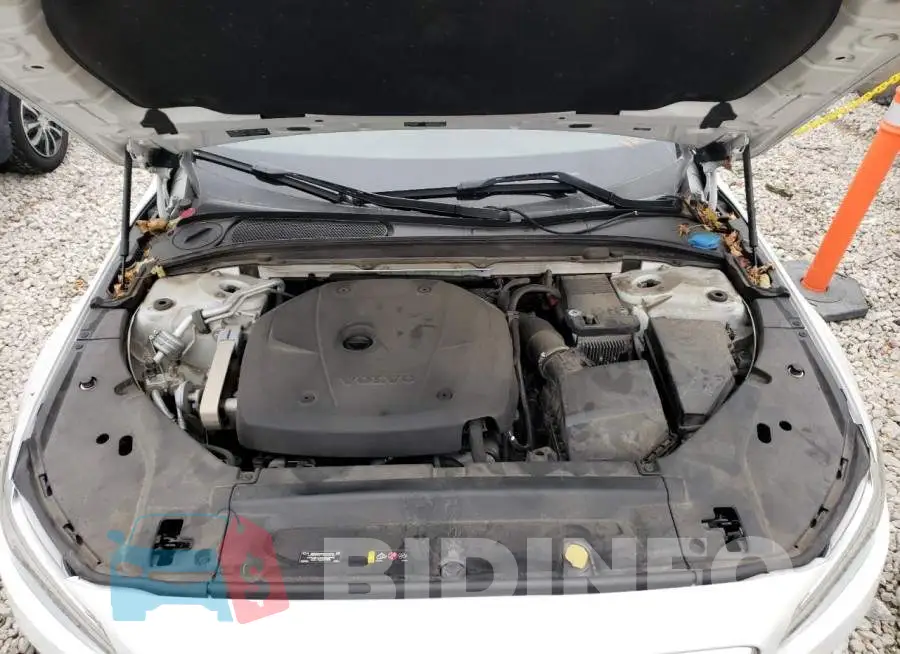 LVY982MK4JP015724 Photo# 11