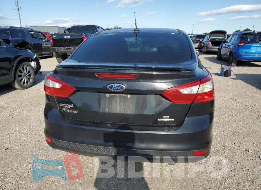 1FADP3F2XEL235542 Photo# 6